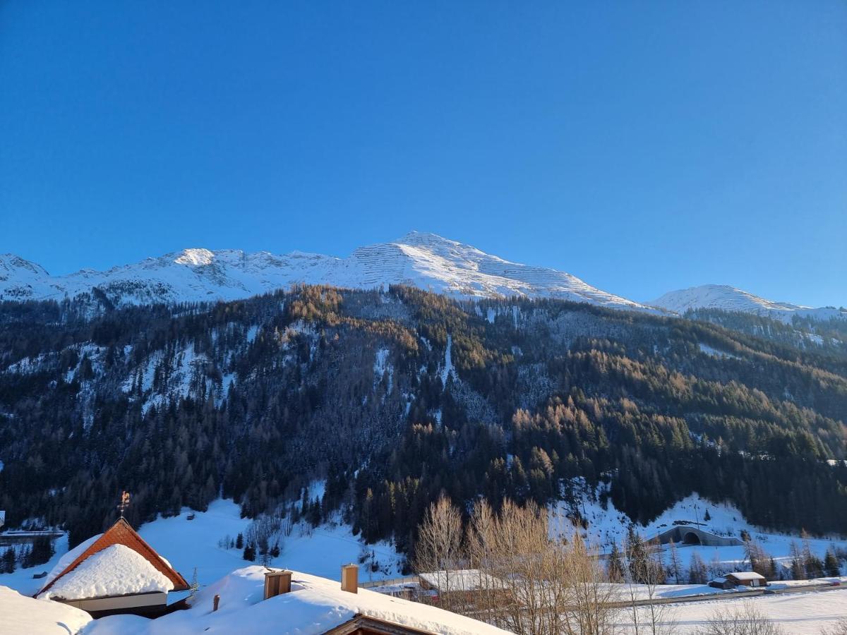 Stanton Hostel St. Anton am Arlberg Zewnętrze zdjęcie