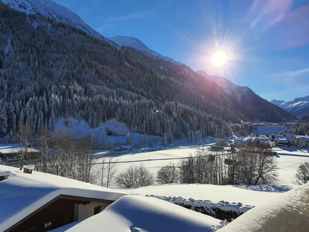 Stanton Hostel St. Anton am Arlberg Zewnętrze zdjęcie