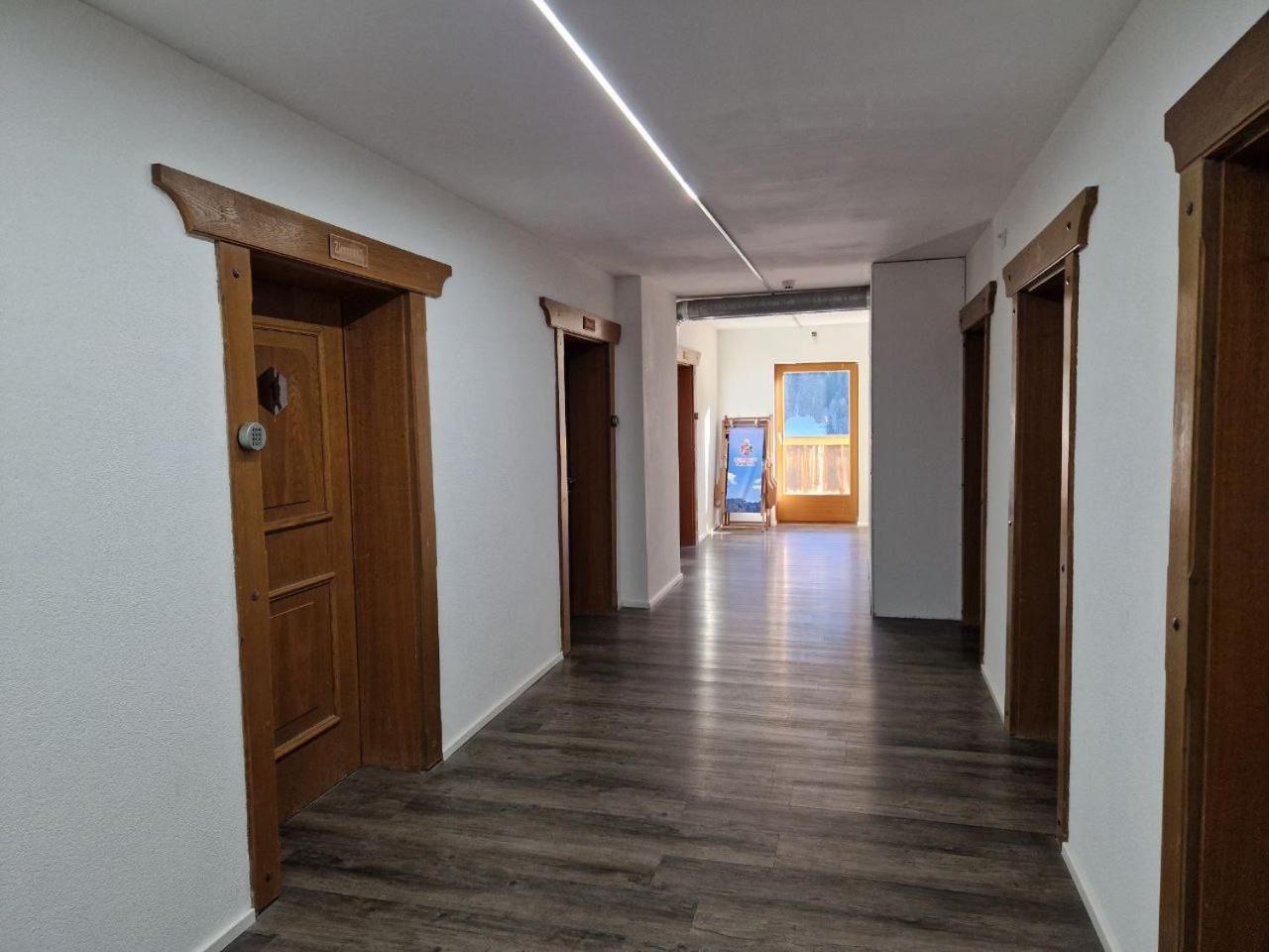 Stanton Hostel St. Anton am Arlberg Zewnętrze zdjęcie