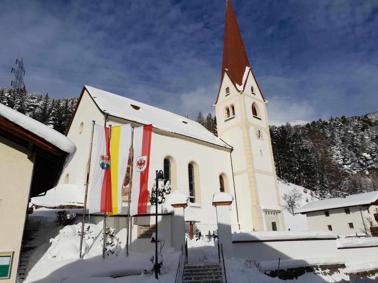 Stanton Hostel St. Anton am Arlberg Zewnętrze zdjęcie
